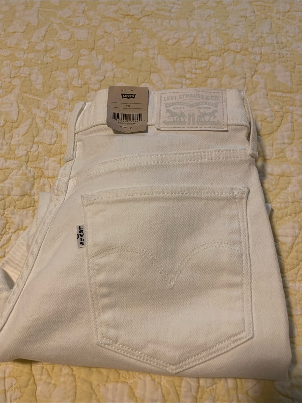 Levi's 311 Shaping Skinny Capris - White